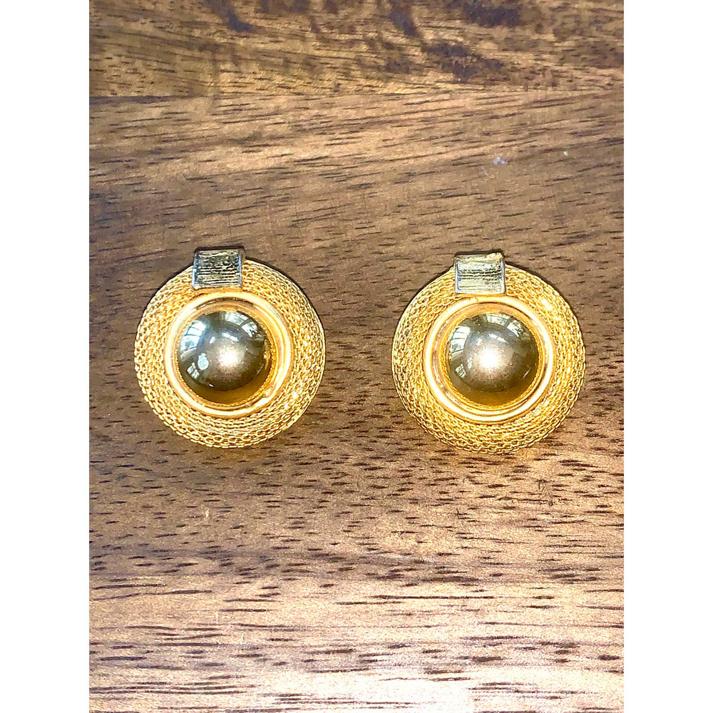 Vintage Signed Kramer Gold Tone Mesh Clip On Earrings EUC